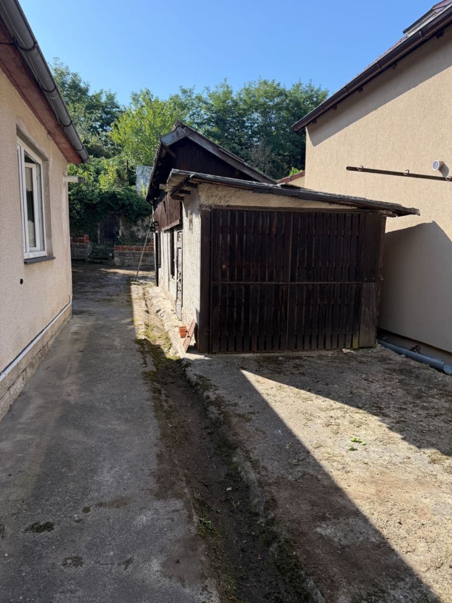 Prodej domu 161 m², pozemek 557 m², Okřesaneč, Středočeský kraj Prodej domu 161 m², pozemek 557 m², Okřesaneč, Středočeský kraj