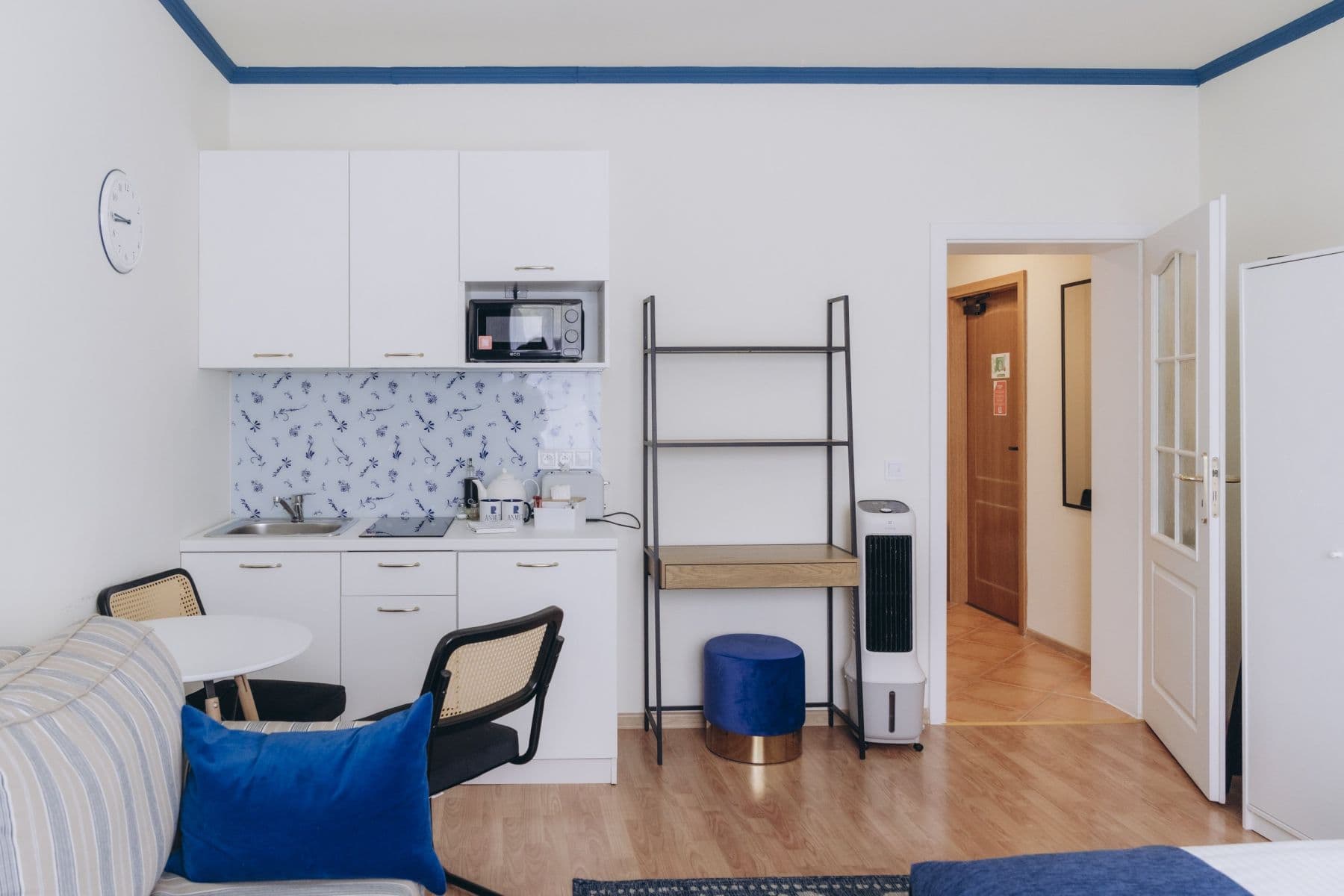 Pronájem bytu 25 m², Bulharská, Karlovy Vary, Karlovarský kraj Pronájem bytu 25 m², Bulharská, Karlovy Vary, Karlovarský kraj