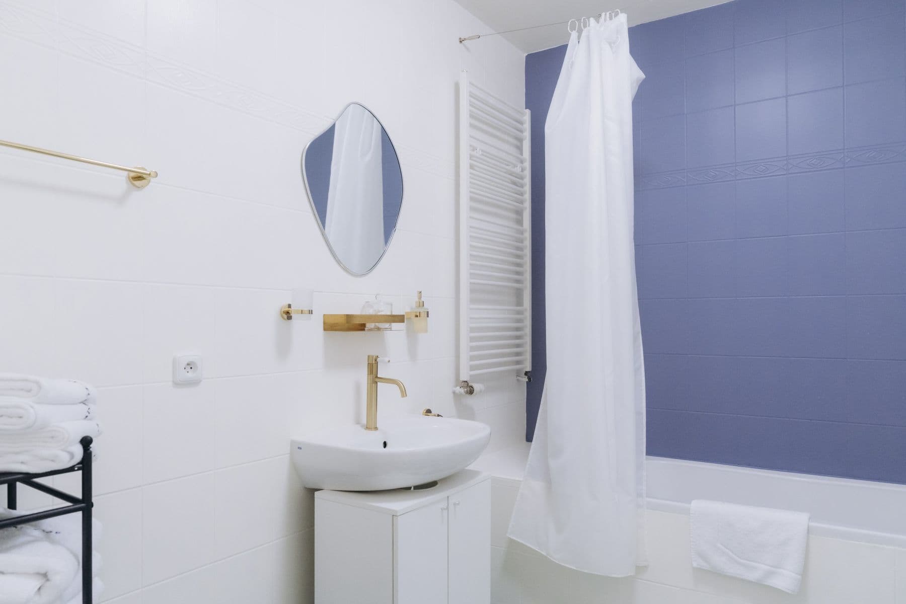 Pronájem bytu 25 m², Bulharská, Karlovy Vary, Karlovarský kraj Pronájem bytu 25 m², Bulharská, Karlovy Vary, Karlovarský kraj
