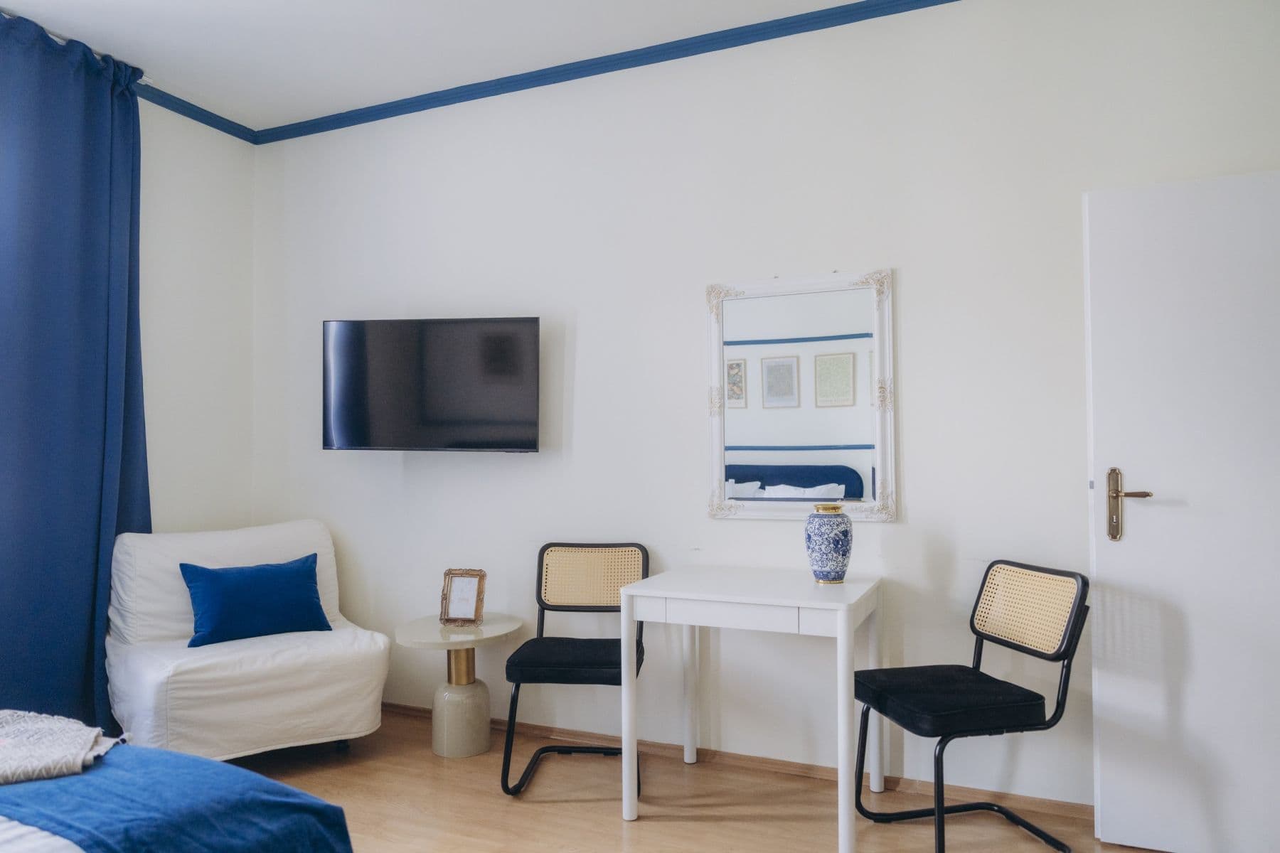 Pronájem bytu 27 m², Bulharská, Karlovy Vary, Karlovarský kraj Pronájem bytu 27 m², Bulharská, Karlovy Vary, Karlovarský kraj