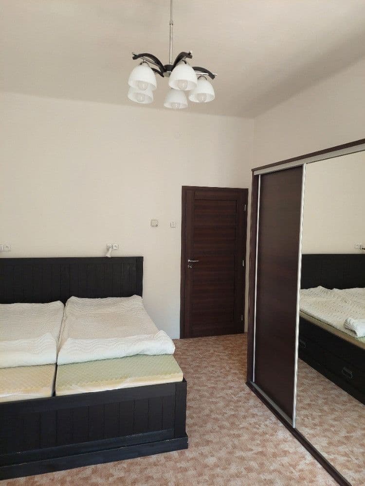 Pronájem bytu 2+kk 44 m², Holandská, Praha, Praha Pronájem bytu 2+kk 44 m², Holandská, Praha, Praha