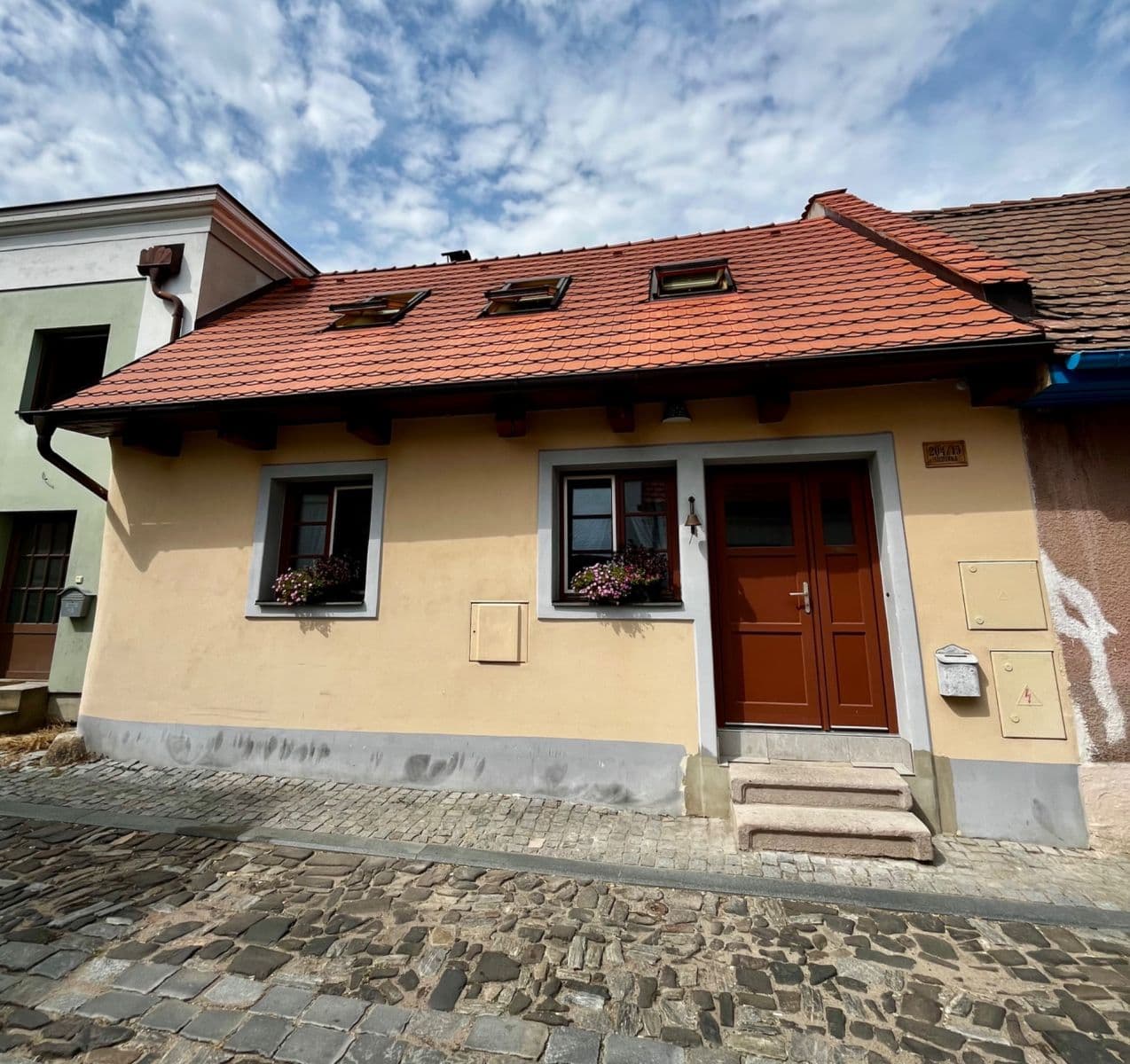 Prodej domu 130 m², pozemek 300 m², Jízdecká, Nymburk, Středočeský kraj Prodej domu 130 m², pozemek 300 m², Jízdecká, Nymburk, Středočeský kraj