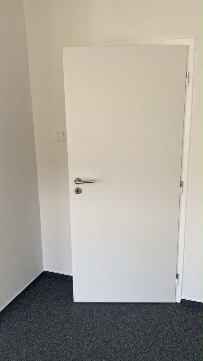 Prodej bytu 1+kk 32 m², Neštěmická, Ústí nad Labem, Ústecký kraj Prodej bytu 1+kk 32 m², Neštěmická, Ústí nad Labem, Ústecký kraj