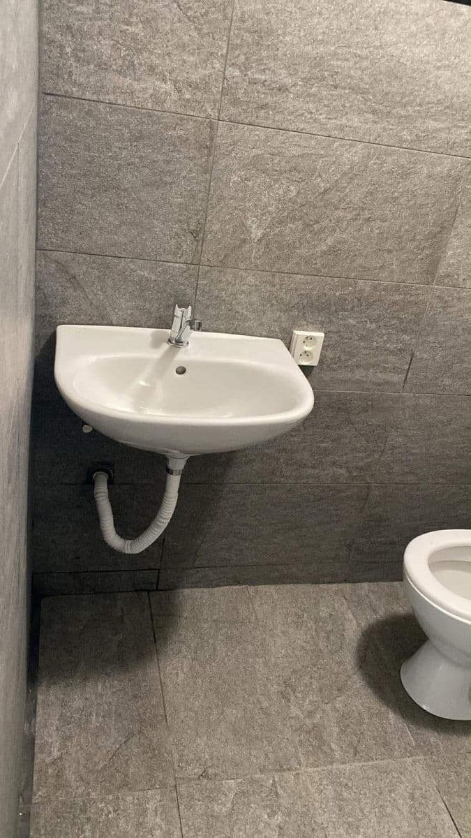Prodej bytu 1+kk 32 m², Neštěmická, Ústí nad Labem, Ústecký kraj Prodej bytu 1+kk 32 m², Neštěmická, Ústí nad Labem, Ústecký kraj