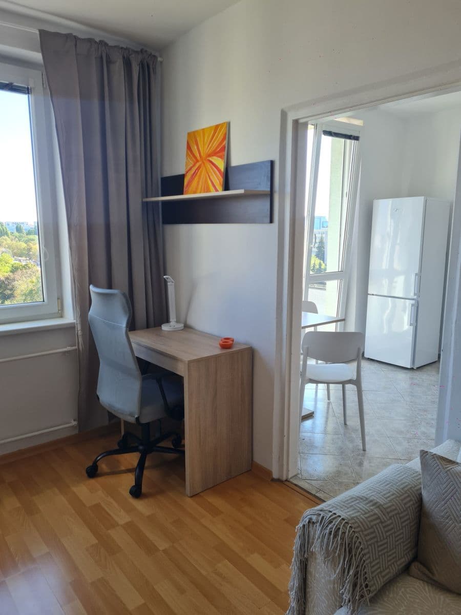 Pronájem bytu 2+1 60 m², Komárnická, Ružinov, Bratislavský kraj Pronájem bytu 2+1 60 m², Komárnická, Ružinov, Bratislavský kraj