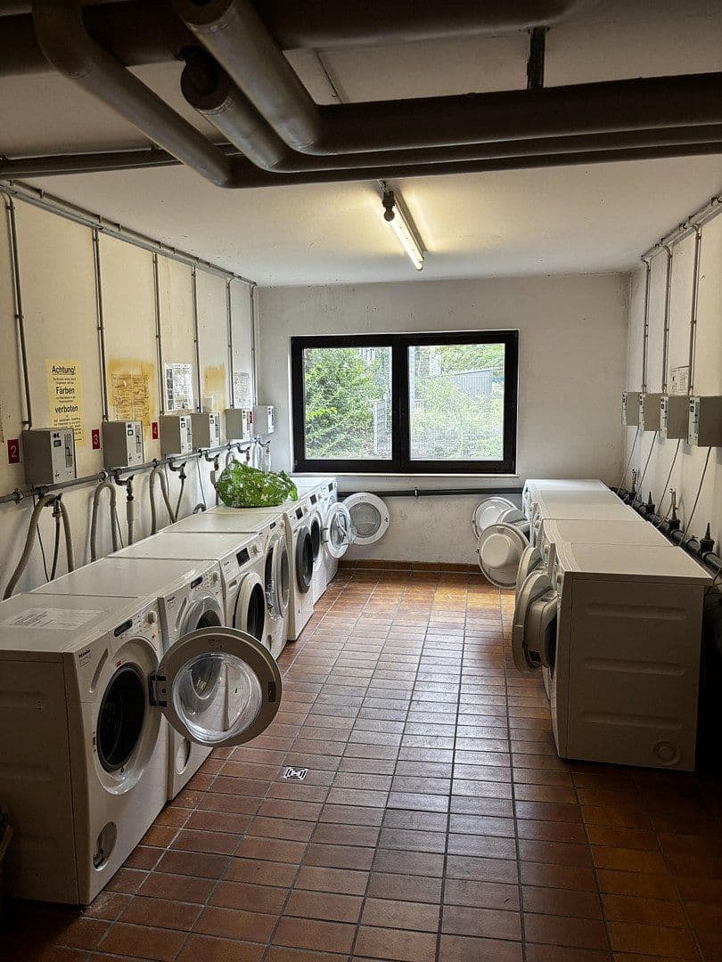 Pronájem bytu 1+1 21 m², Kurt Schuhmacher Straße 32, Kaiserslautern, Porýní-Falc Pronájem bytu 1+1 21 m², Kurt Schuhmacher Straße 32, Kaiserslautern, Porýní-Falc