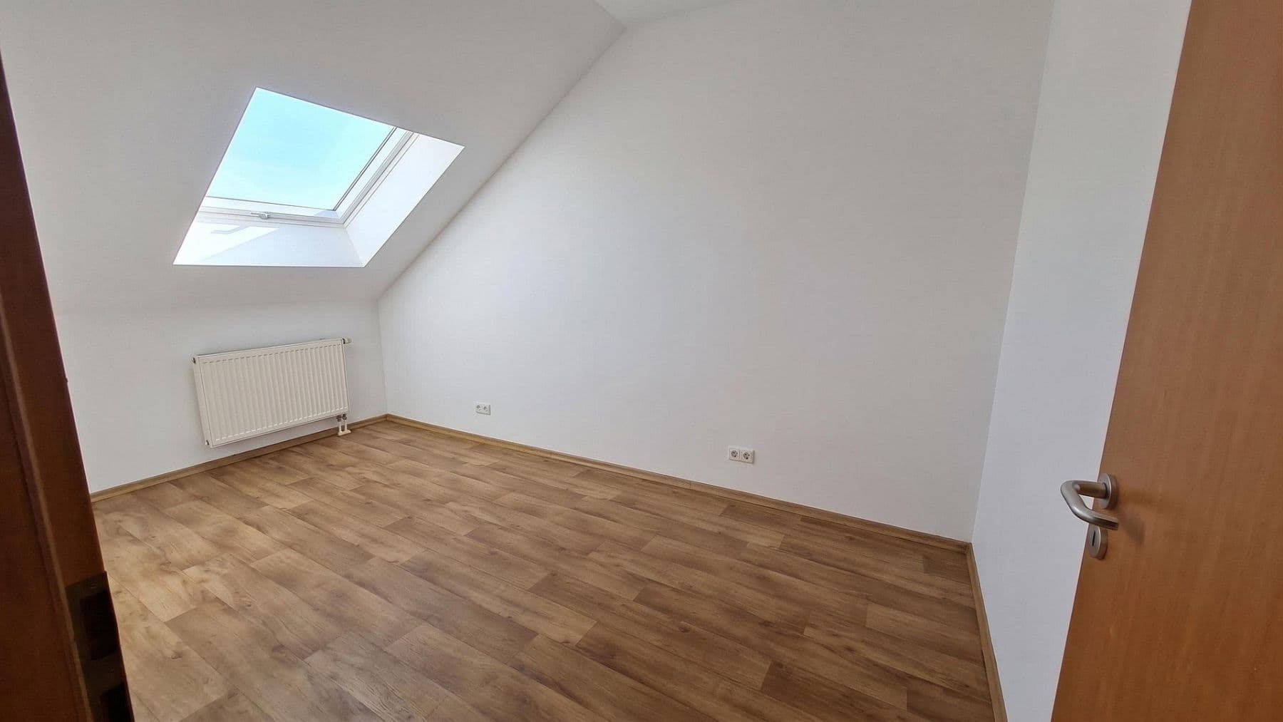 Pronájem bytu 3+1 70 m², Ahornweg 12c, Nittenau, Bavorsko Pronájem bytu 3+1 70 m², Ahornweg 12c, Nittenau, Bavorsko