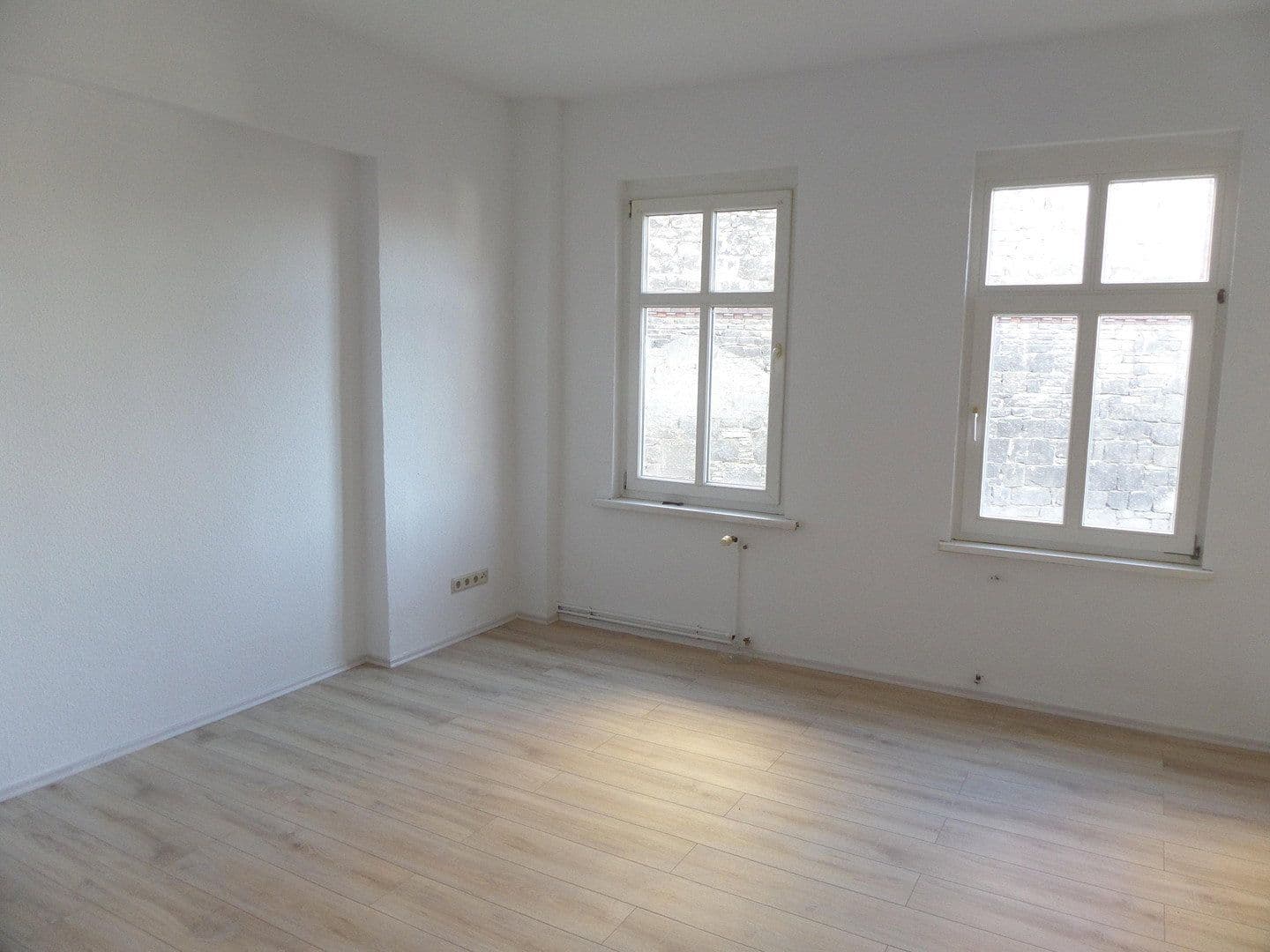 Pronájem bytu 4+1 100 m², Huy, Sasko-Anhaltsko Pronájem bytu 4+1 100 m², Huy, Sasko-Anhaltsko
