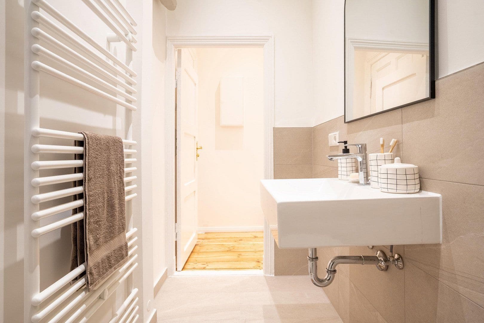 Prodej bytu 2+1 64 m², Am Friedrichshain 4, Berlin, Berlín Prodej bytu 2+1 64 m², Am Friedrichshain 4, Berlin, Berlín