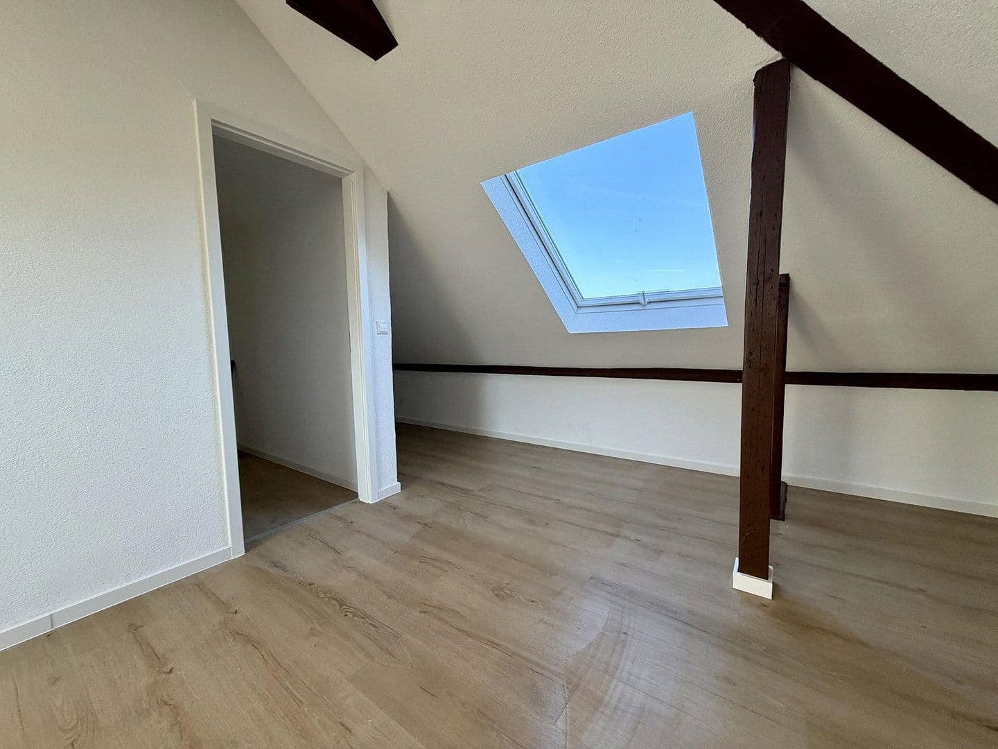 Pronájem bytu 20 m², Uhlandstraße 9/1, Heilbronn, Bádensko-Württembersko Pronájem bytu 20 m², Uhlandstraße 9/1, Heilbronn, Bádensko-Württembersko