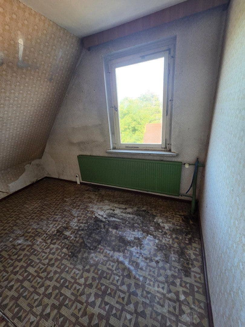 Prodej domu 120 m², pozemek 300 m², Kirchstraße 3, Roßleben-Wiehe, Durynsko Prodej domu 120 m², pozemek 300 m², Kirchstraße 3, Roßleben-Wiehe, Durynsko