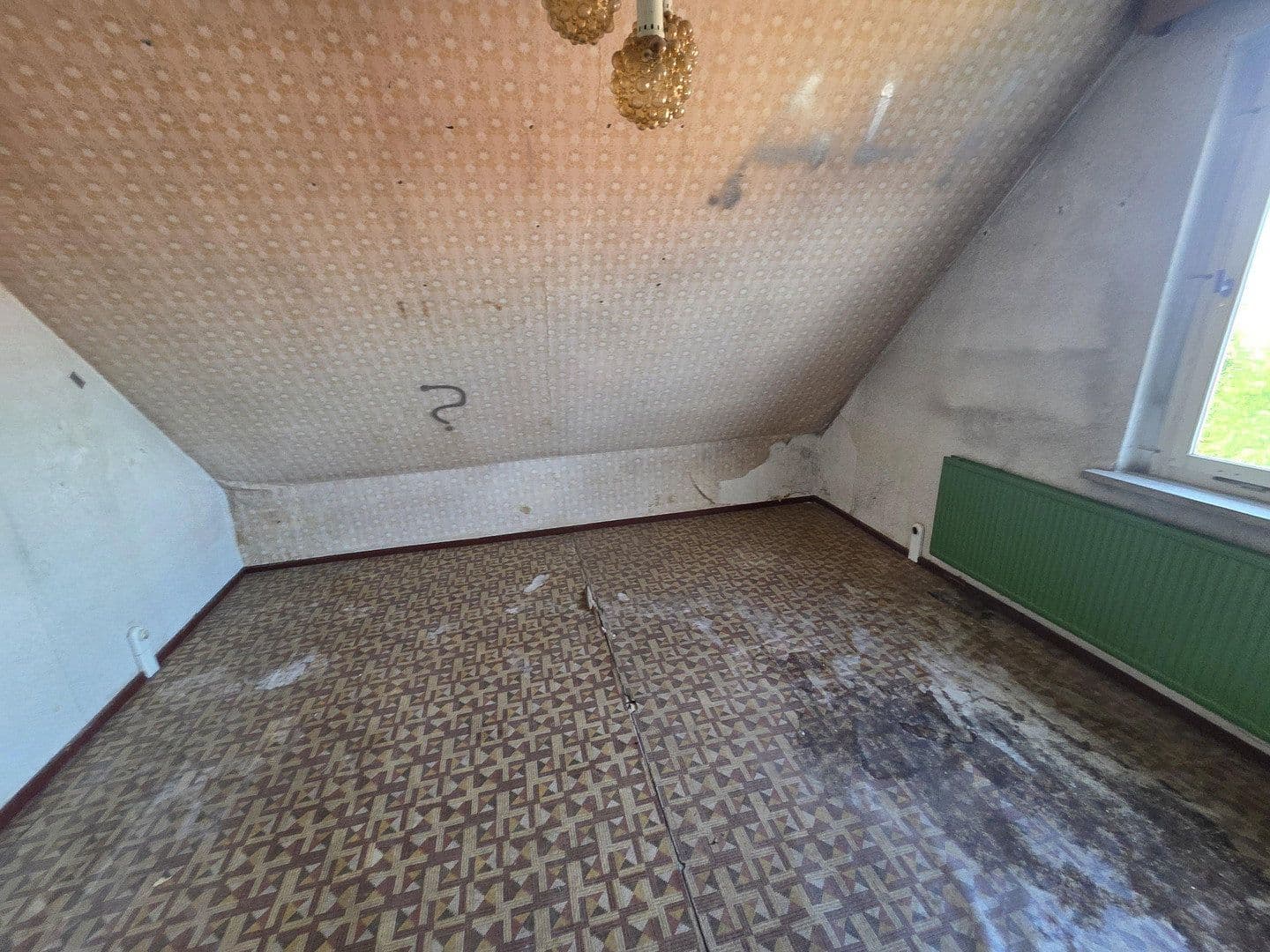 Prodej domu 120 m², pozemek 300 m², Kirchstraße 3, Roßleben-Wiehe, Durynsko Prodej domu 120 m², pozemek 300 m², Kirchstraße 3, Roßleben-Wiehe, Durynsko