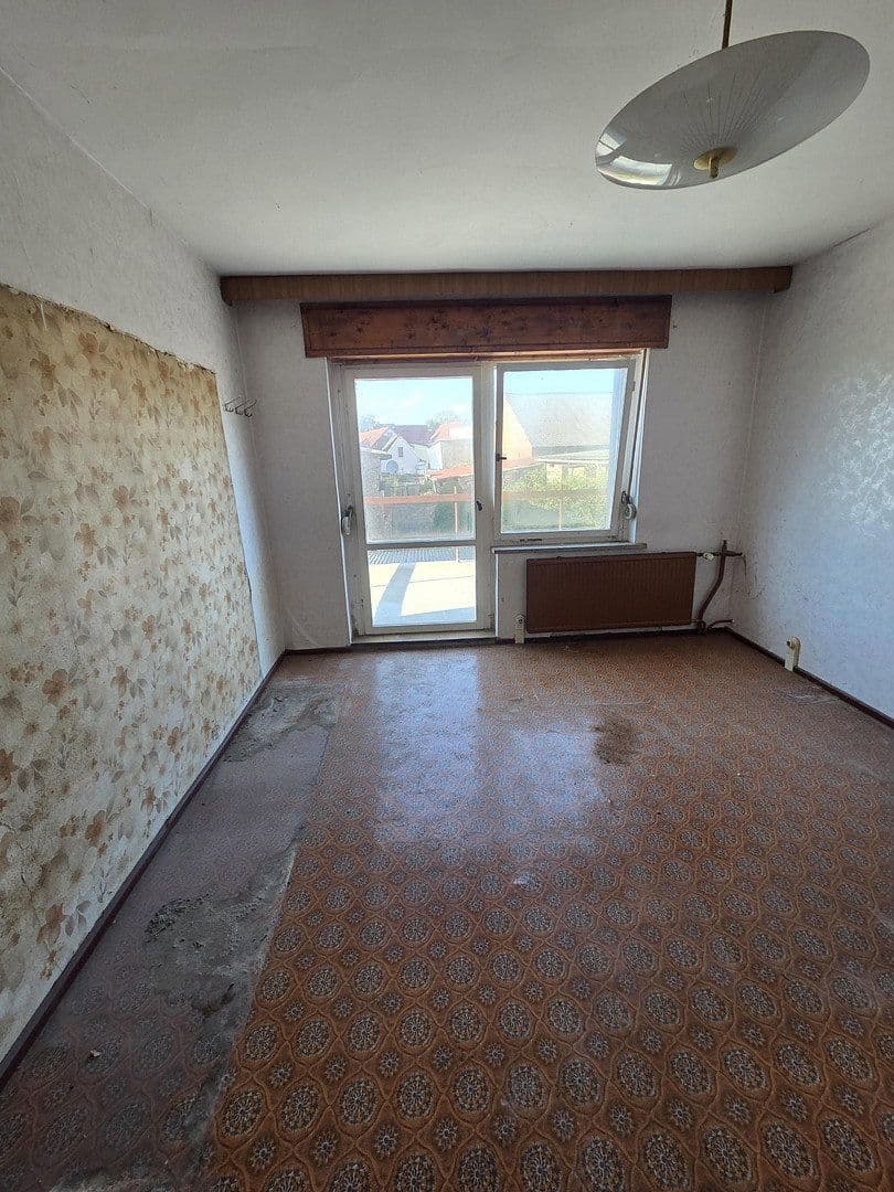 Prodej domu 120 m², pozemek 300 m², Kirchstraße 3, Roßleben-Wiehe, Durynsko Prodej domu 120 m², pozemek 300 m², Kirchstraße 3, Roßleben-Wiehe, Durynsko