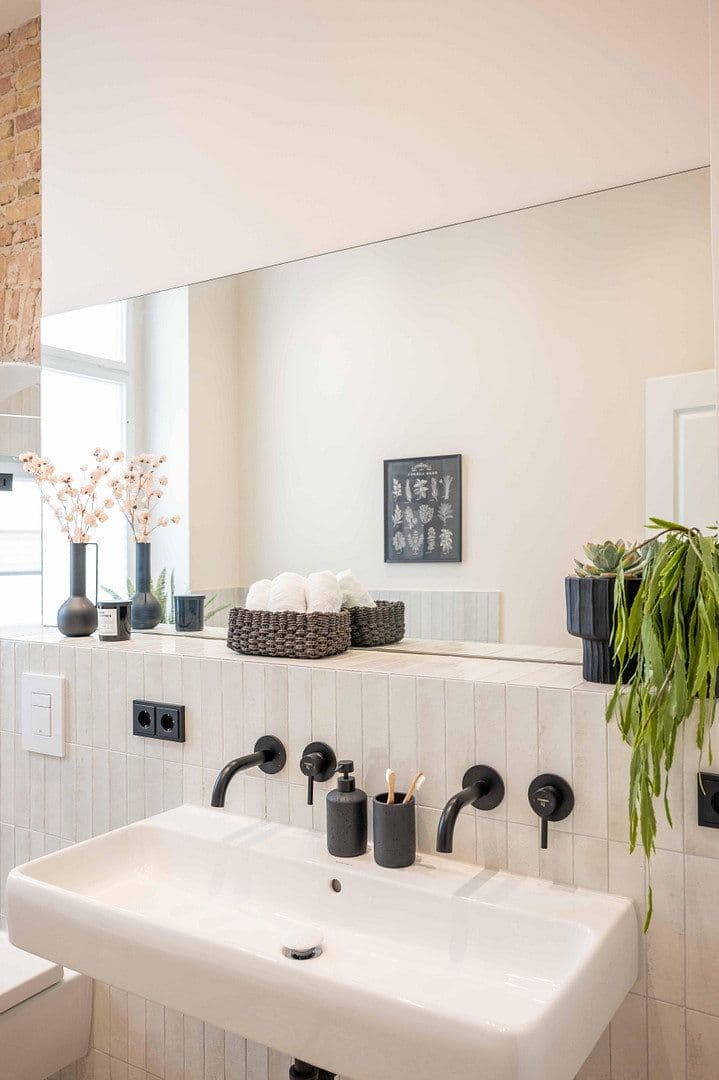 Prodej bytu 2+1 65 m², Torstraße 220, Berlin, Berlín Prodej bytu 2+1 65 m², Torstraße 220, Berlin, Berlín