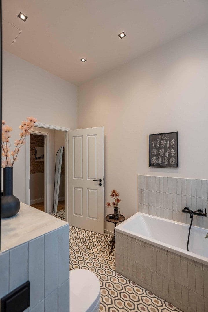Prodej bytu 2+1 65 m², Torstraße 220, Berlin, Berlín Prodej bytu 2+1 65 m², Torstraße 220, Berlin, Berlín