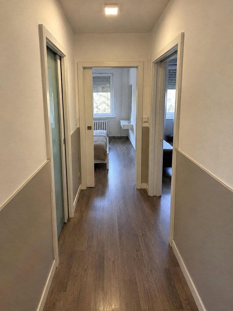 Prodej domu 1.891 m², pozemek 1.473 m², München, Bavorsko Prodej domu 1.891 m², pozemek 1.473 m², München, Bavorsko