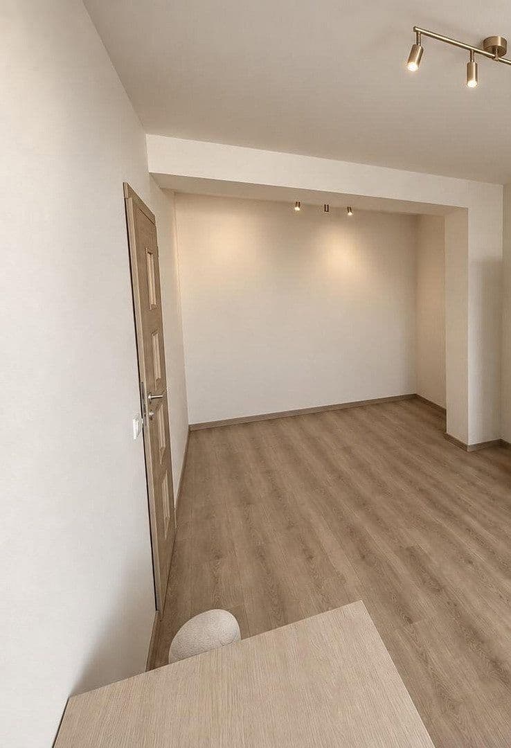 Prodej domu 1.891 m², pozemek 1.473 m², München, Bavorsko Prodej domu 1.891 m², pozemek 1.473 m², München, Bavorsko