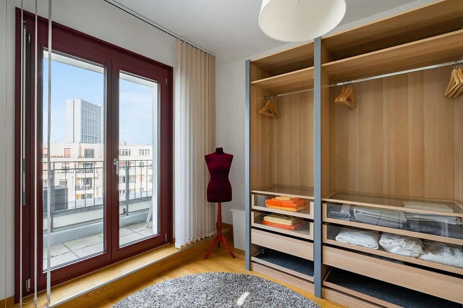 Pronájem bytu 4+1 111 m², Berlin, Berlín Pronájem bytu 4+1 111 m², Berlin, Berlín