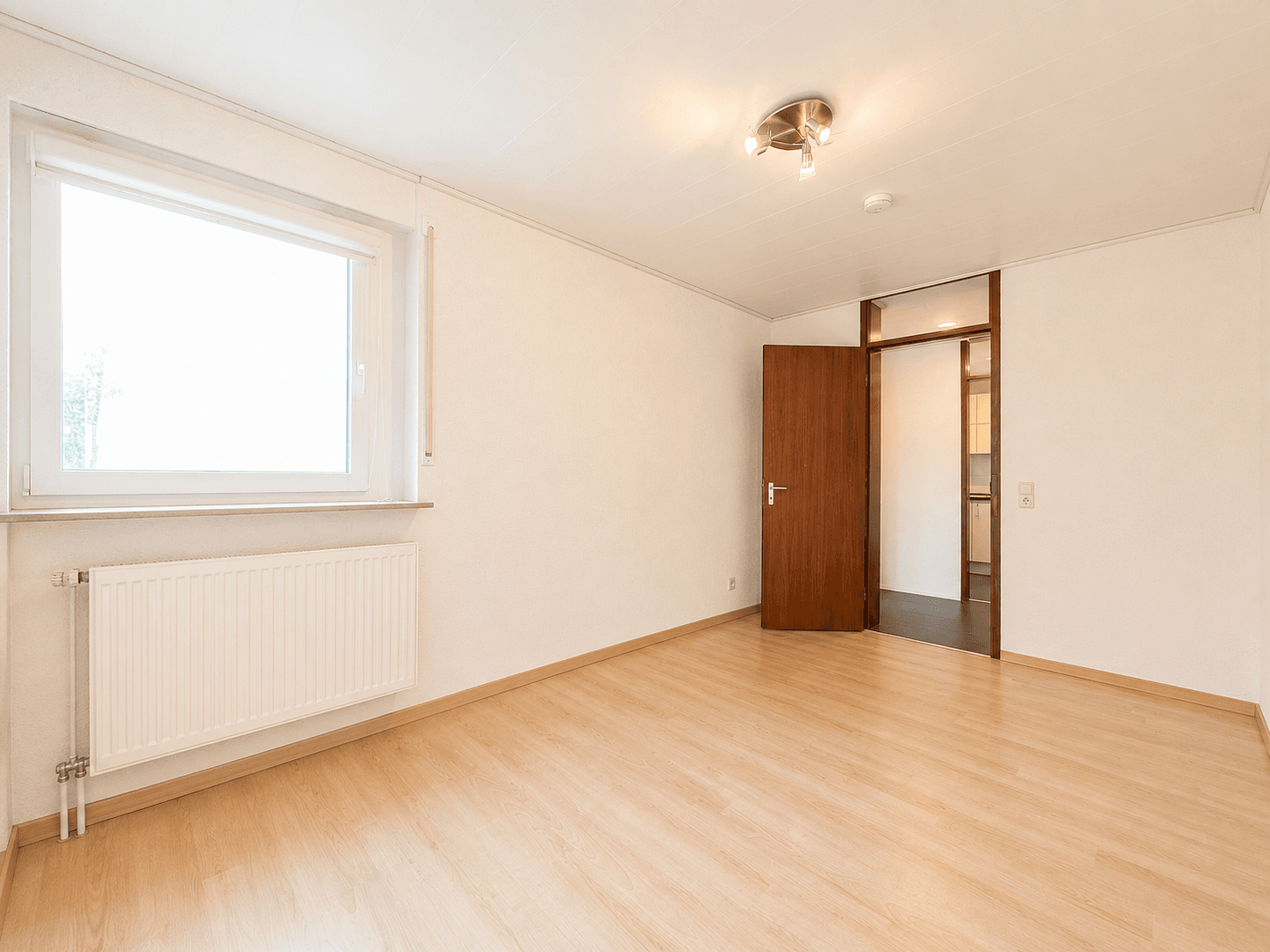 Pronájem bytu 3+1 84 m², Renningen, Bádensko-Württembersko Pronájem bytu 3+1 84 m², Renningen, Bádensko-Württembersko