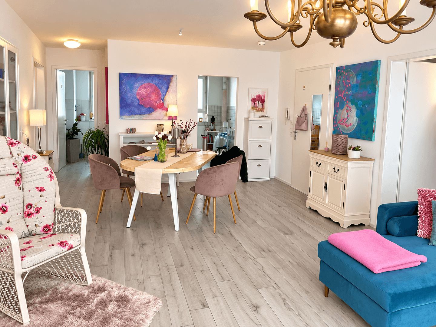 Prodej bytu 3+1 78 m², Obere Reithausstr. 5, Ludwigsburg, Bádensko-Württembersko Prodej bytu 3+1 78 m², Obere Reithausstr. 5, Ludwigsburg, Bádensko-Württembersko