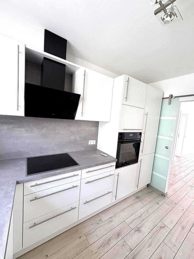 Prodej bytu 3+1 78 m², Obere Reithausstr. 5, Ludwigsburg, Bádensko-Württembersko Prodej bytu 3+1 78 m², Obere Reithausstr. 5, Ludwigsburg, Bádensko-Württembersko