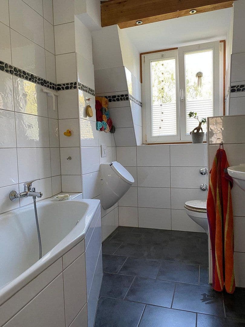 Prodej domu 240 m², pozemek 371 m², Duisburg - Nordrhein-Westfalen, Severní Porýní-Vestfálsko Prodej domu 240 m², pozemek 371 m², Duisburg - Nordrhein-Westfalen, Severní Porýní-Vestfálsko
