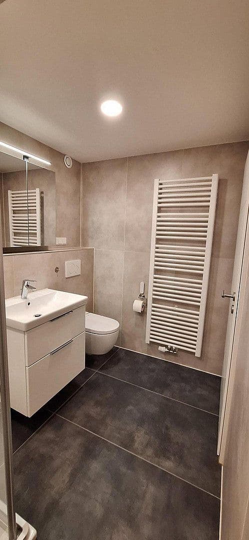 Prodej bytu 4+1 107 m², Heidelberg, Bádensko-Württembersko Prodej bytu 4+1 107 m², Heidelberg, Bádensko-Württembersko