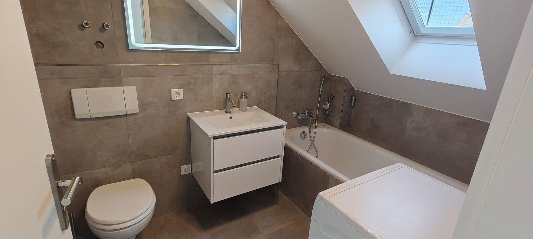 Pronájem bytu 2+1 47 m², Mathildenstraße 38a, Fürth, Bavorsko Pronájem bytu 2+1 47 m², Mathildenstraße 38a, Fürth, Bavorsko