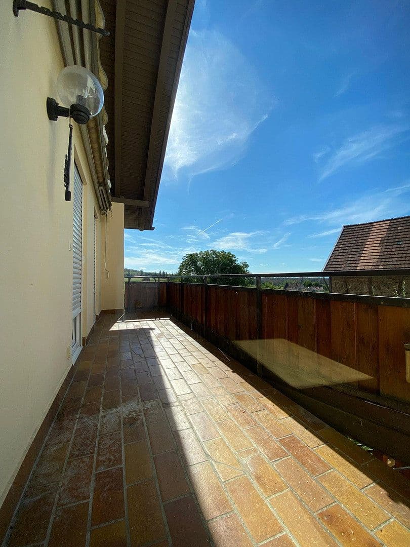 Pronájem bytu 5+1 125 m², Engen, Bádensko-Württembersko Pronájem bytu 5+1 125 m², Engen, Bádensko-Württembersko