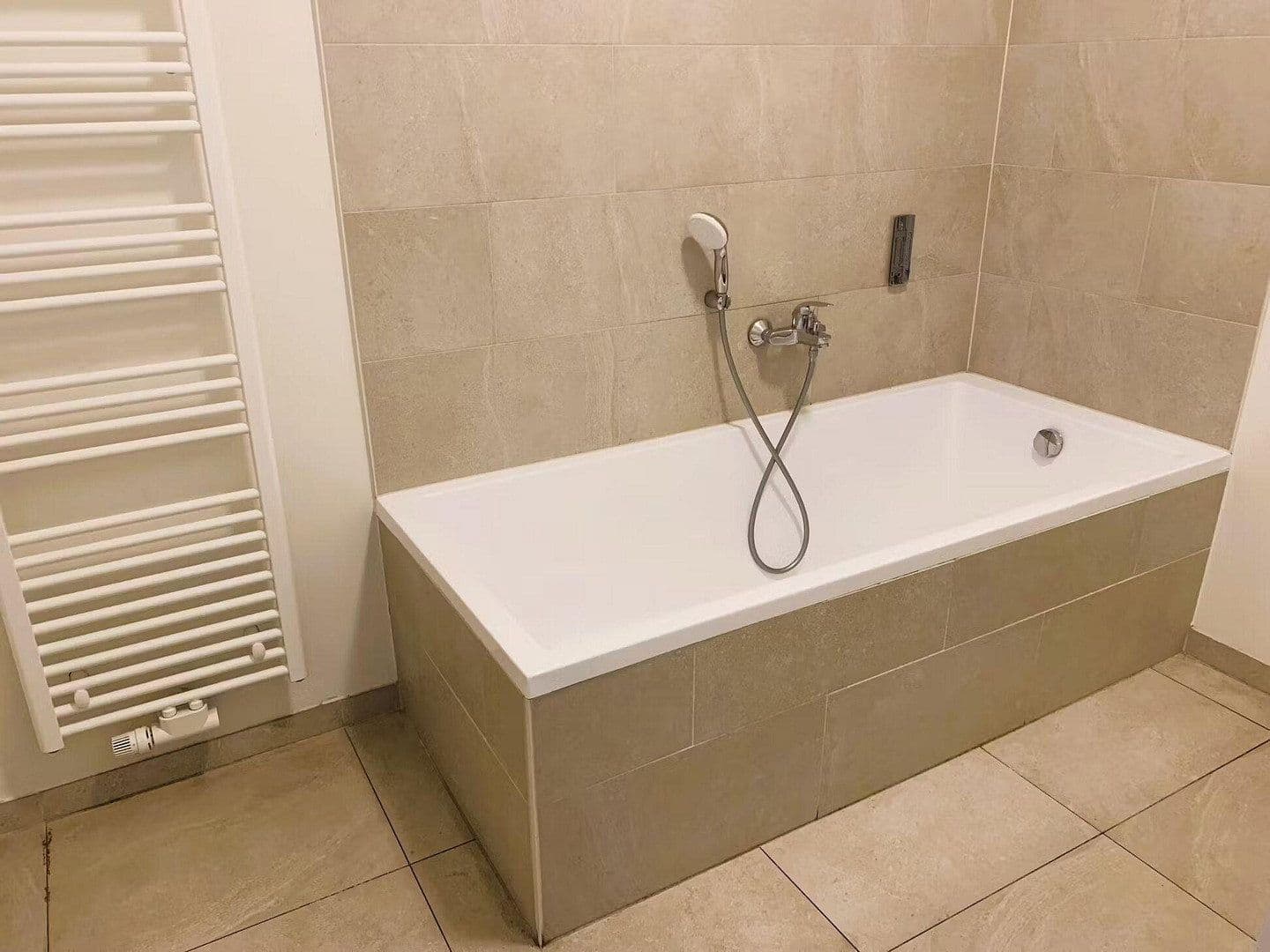 Pronájem bytu 3+1 54 m², Silnerstraße 27, Dachau-Udlding, Bavorsko Pronájem bytu 3+1 54 m², Silnerstraße 27, Dachau-Udlding, Bavorsko