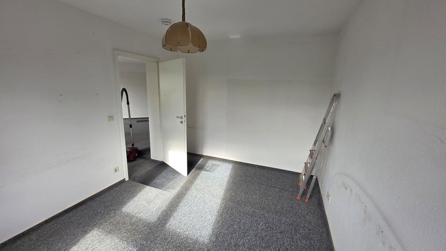 Prodej bytu 2+1 54 m², Am alten Flugfeld 86, Leipzig-Lindenthal, Sasko Prodej bytu 2+1 54 m², Am alten Flugfeld 86, Leipzig-Lindenthal, Sasko