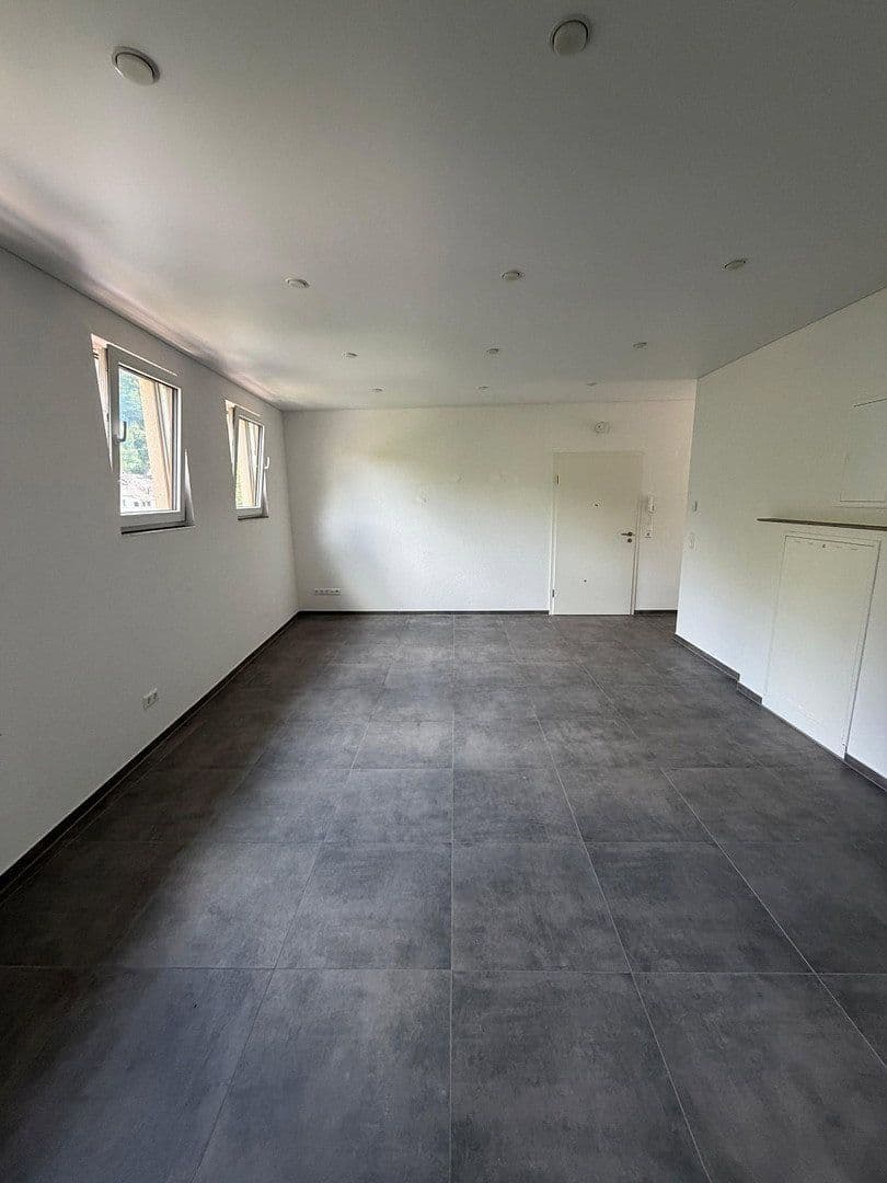 Pronájem bytu 2+1 65 m², Wildbader Str. 39, Neuenbürg, Bádensko-Württembersko Pronájem bytu 2+1 65 m², Wildbader Str. 39, Neuenbürg, Bádensko-Württembersko