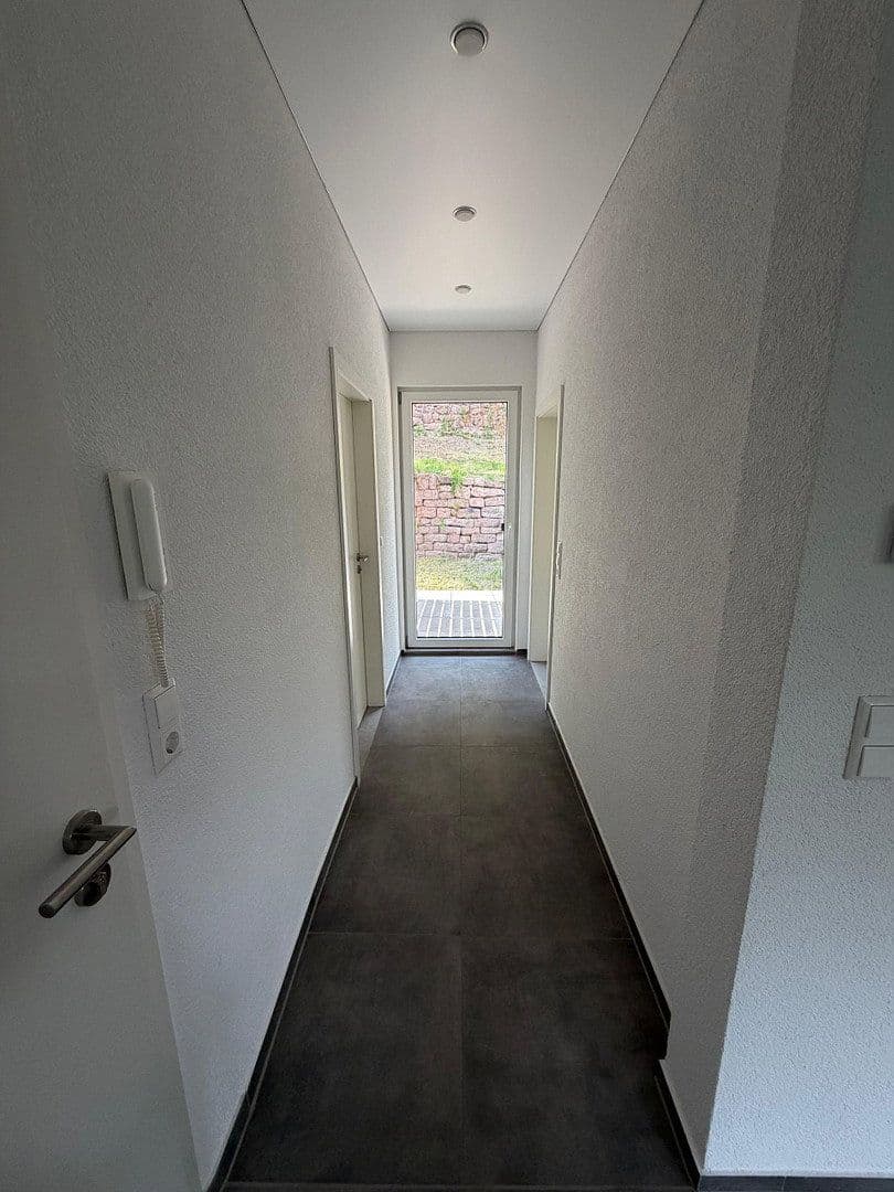 Pronájem bytu 2+1 65 m², Wildbader Str. 39, Neuenbürg, Bádensko-Württembersko Pronájem bytu 2+1 65 m², Wildbader Str. 39, Neuenbürg, Bádensko-Württembersko