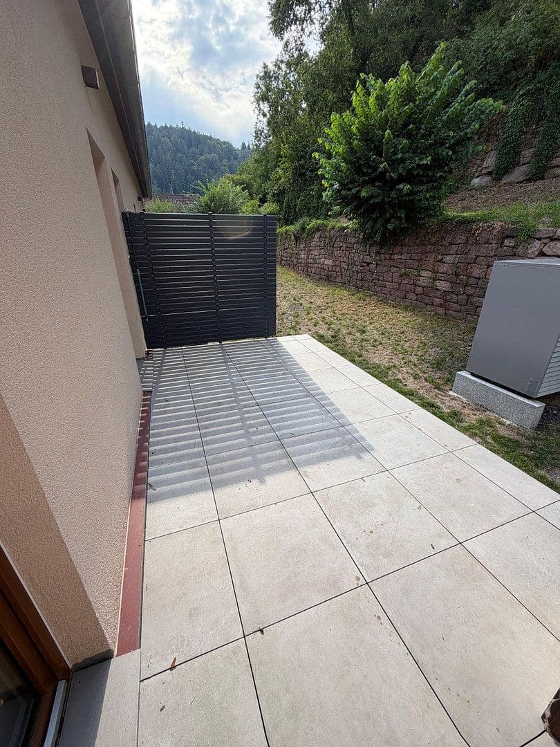 Pronájem bytu 2+1 65 m², Wildbader Str. 39, Neuenbürg, Bádensko-Württembersko Pronájem bytu 2+1 65 m², Wildbader Str. 39, Neuenbürg, Bádensko-Württembersko