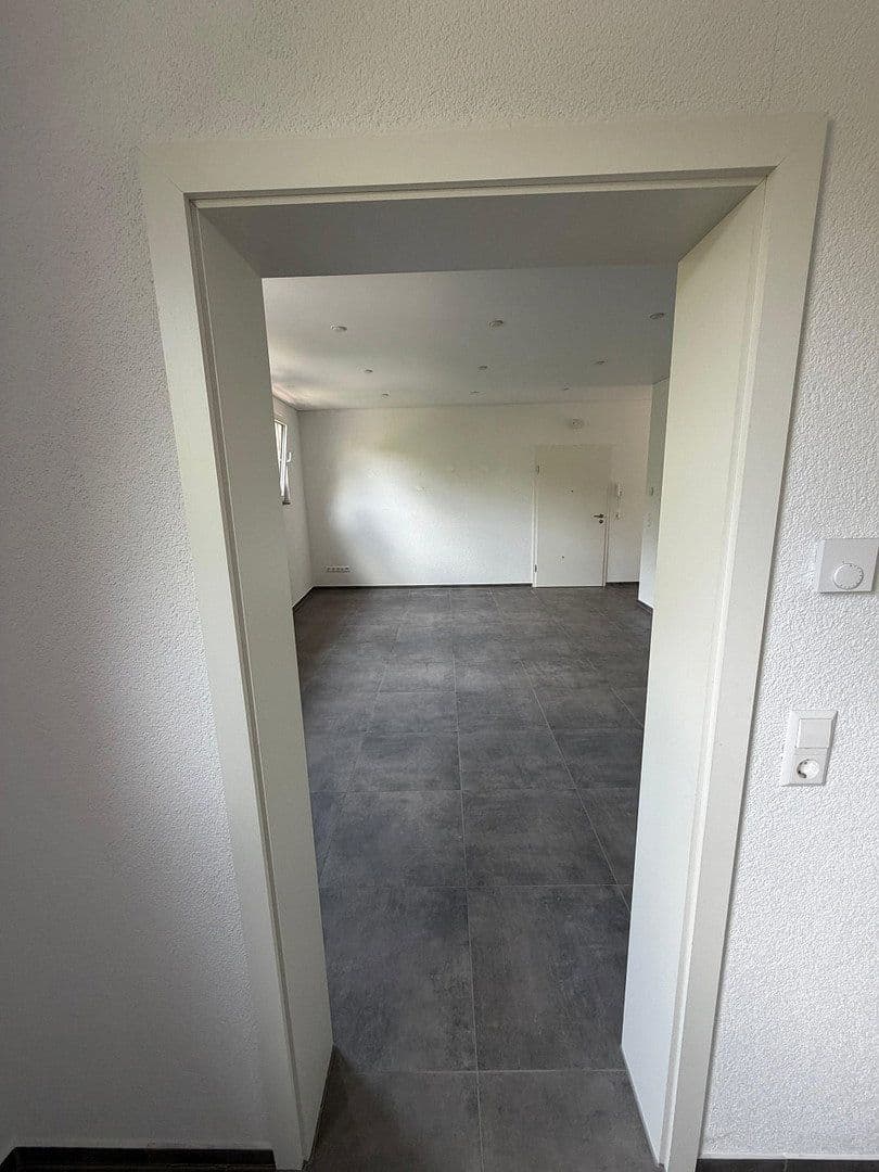 Pronájem bytu 2+1 65 m², Wildbader Str. 39, Neuenbürg, Bádensko-Württembersko Pronájem bytu 2+1 65 m², Wildbader Str. 39, Neuenbürg, Bádensko-Württembersko