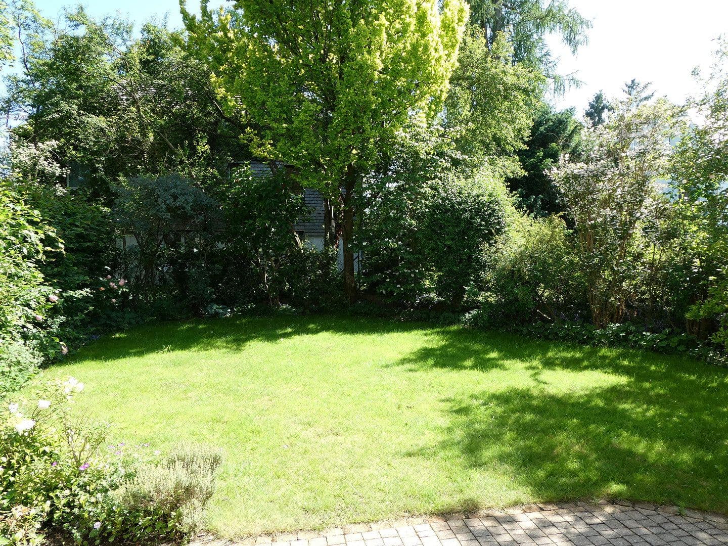 Prodej domu 170 m², pozemek 297 m², Pläntschweg 23, München, Bavorsko Prodej domu 170 m², pozemek 297 m², Pläntschweg 23, München, Bavorsko