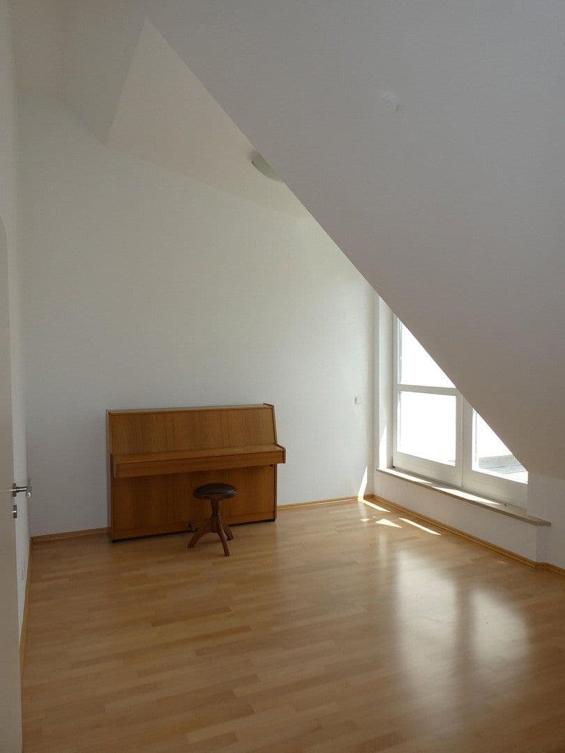 Prodej domu 170 m², pozemek 297 m², Pläntschweg 23, München, Bavorsko Prodej domu 170 m², pozemek 297 m², Pläntschweg 23, München, Bavorsko