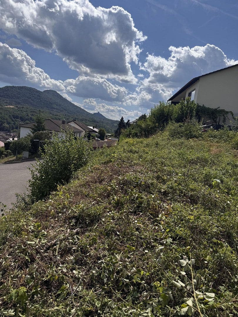 Prodej pozemku 800 m², Trifelsring 23, Albersweiler, Porýní-Falc Prodej pozemku 800 m², Trifelsring 23, Albersweiler, Porýní-Falc