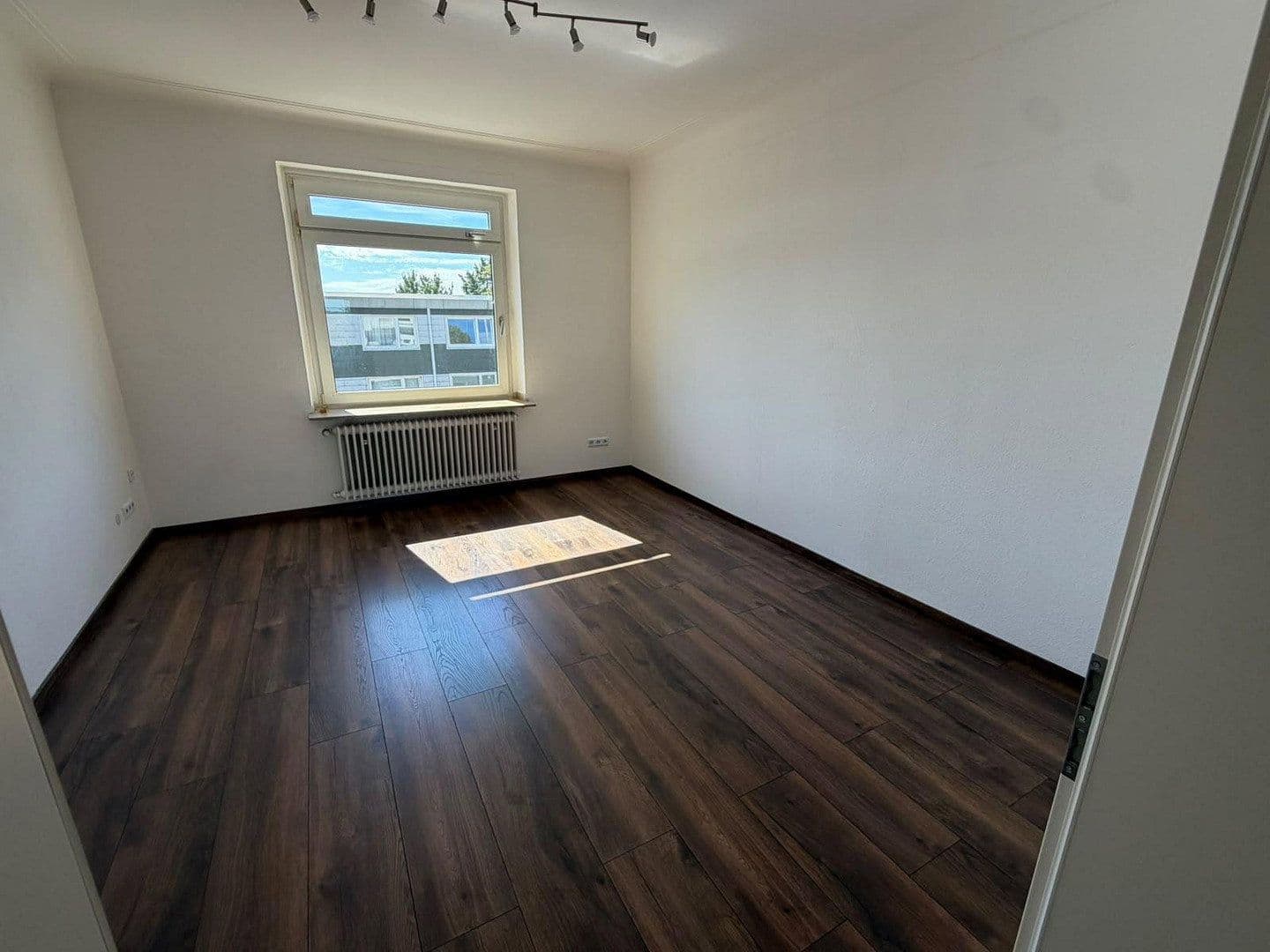 Pronájem bytu 3+1 83 m², walder str 63, Haan, Severní Porýní-Vestfálsko Pronájem bytu 3+1 83 m², walder str 63, Haan, Severní Porýní-Vestfálsko