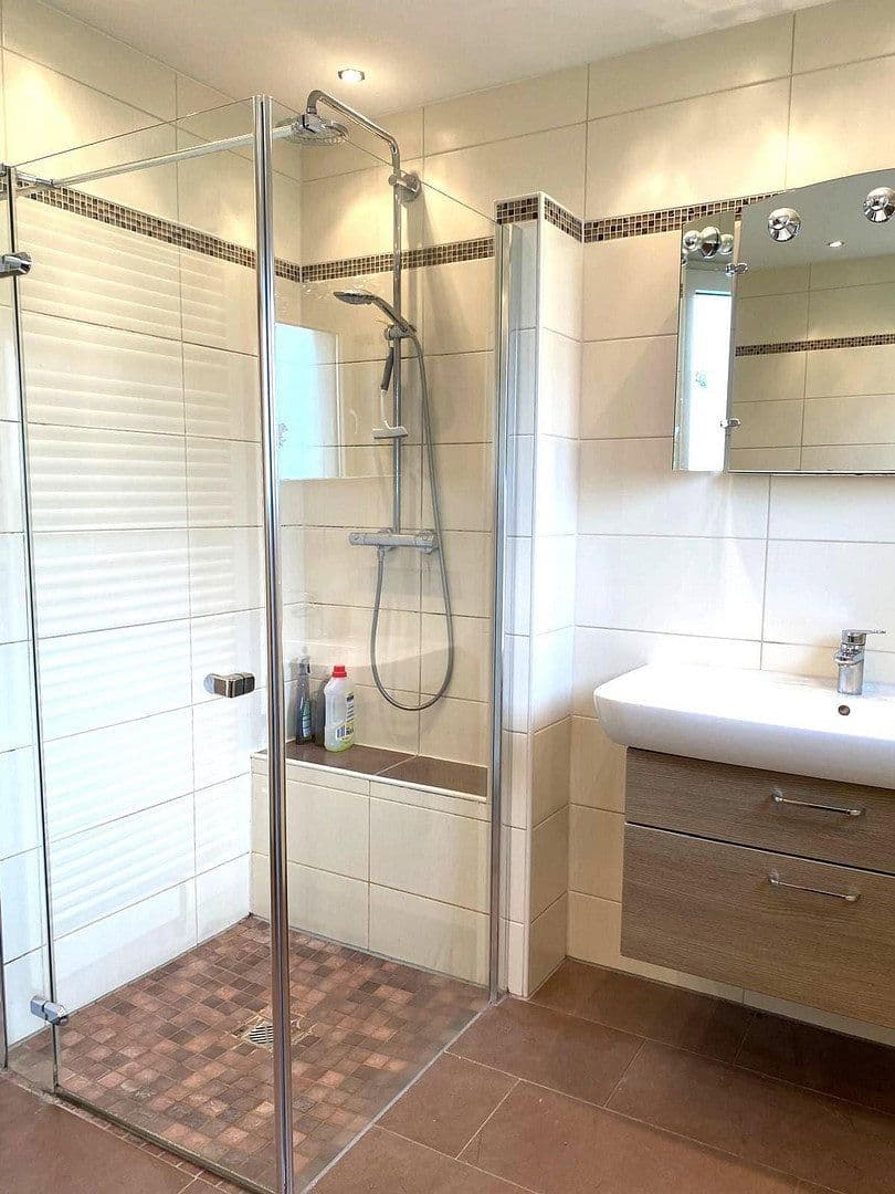Prodej domu 139 m², pozemek 796 m², Alter Kirchweg 13, Porta Westfalica, Severní Porýní-Vestfálsko Prodej domu 139 m², pozemek 796 m², Alter Kirchweg 13, Porta Westfalica, Severní Porýní-Vestfálsko