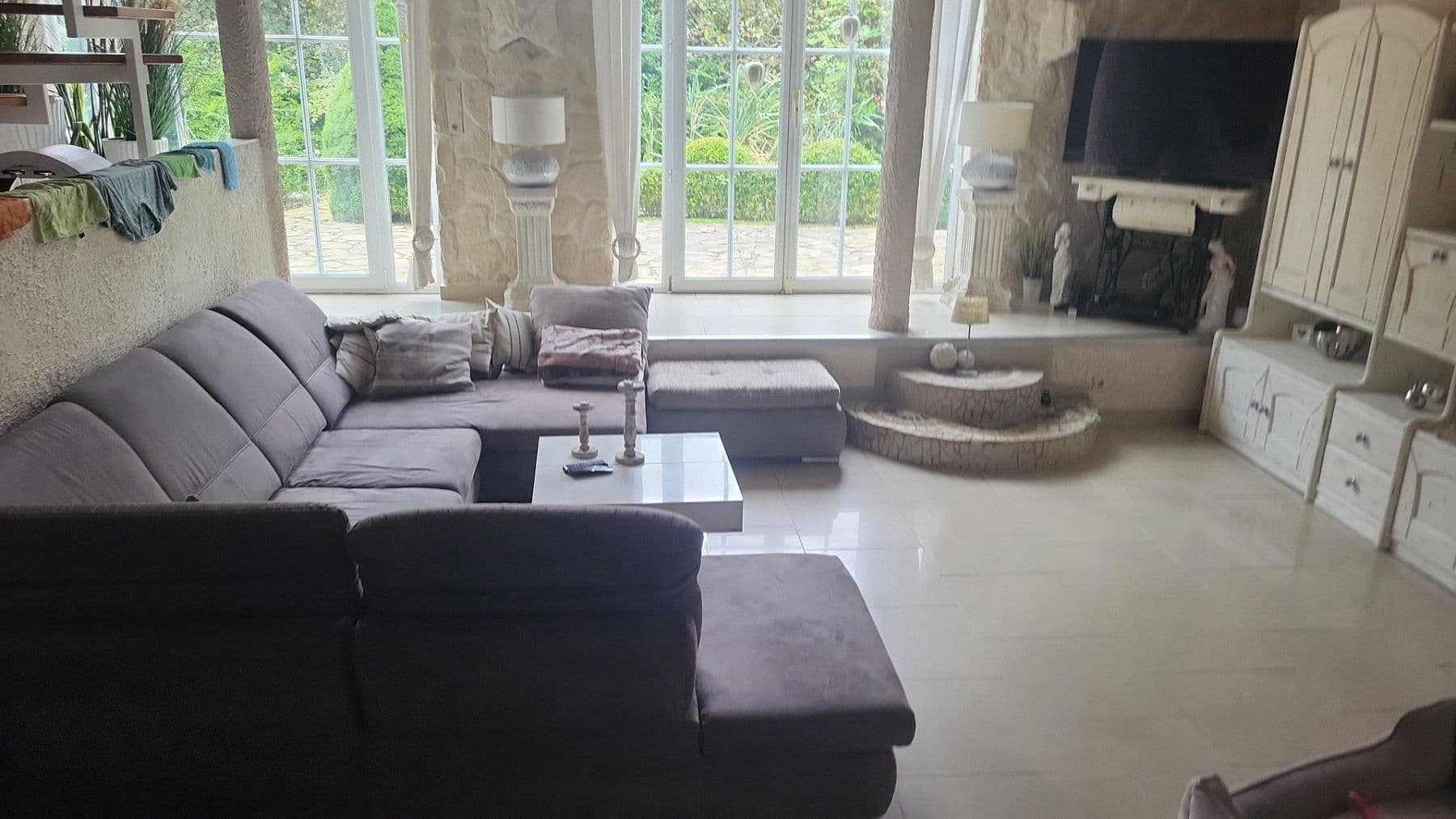 Prodej domu 360 m², pozemek 9.300 m², Halbemond, Dolní Sasko Prodej domu 360 m², pozemek 9.300 m², Halbemond, Dolní Sasko