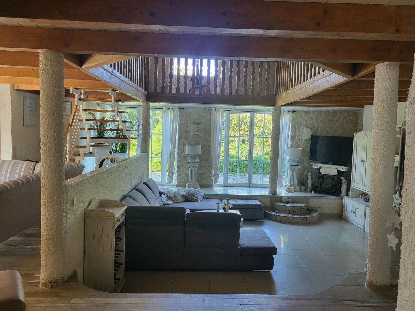 Prodej domu 360 m², pozemek 9.300 m², Halbemond, Dolní Sasko Prodej domu 360 m², pozemek 9.300 m², Halbemond, Dolní Sasko