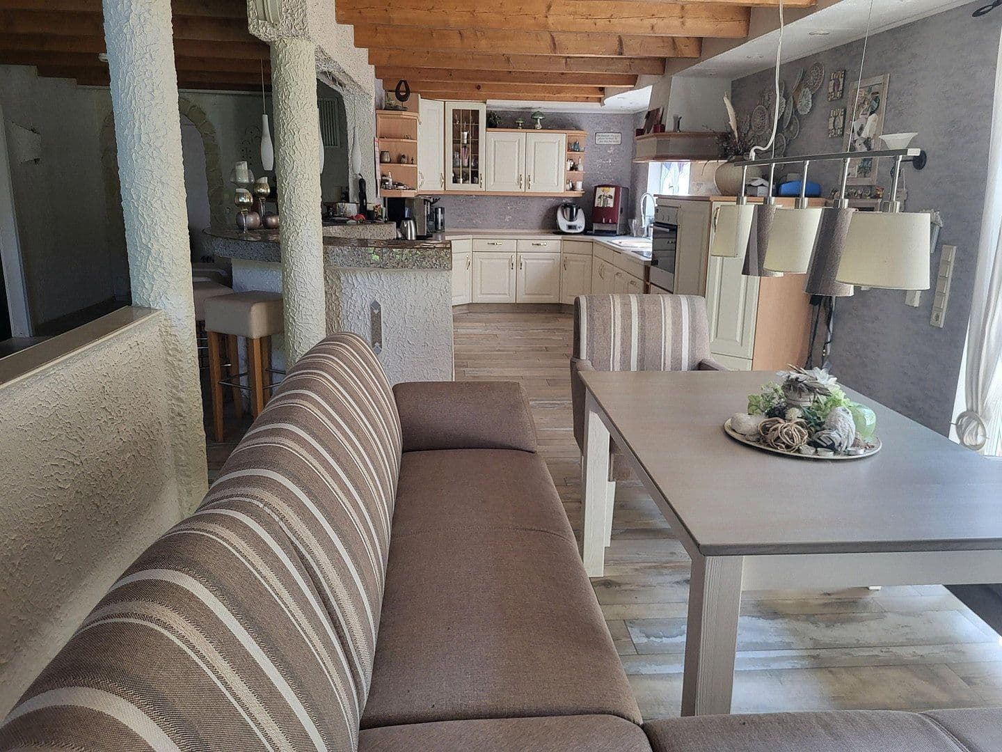 Prodej domu 360 m², pozemek 9.300 m², Halbemond, Dolní Sasko Prodej domu 360 m², pozemek 9.300 m², Halbemond, Dolní Sasko