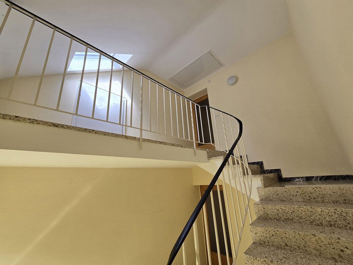 Prodej domu 247 m², pozemek 652 m², Heidelberg, Bádensko-Württembersko Prodej domu 247 m², pozemek 652 m², Heidelberg, Bádensko-Württembersko