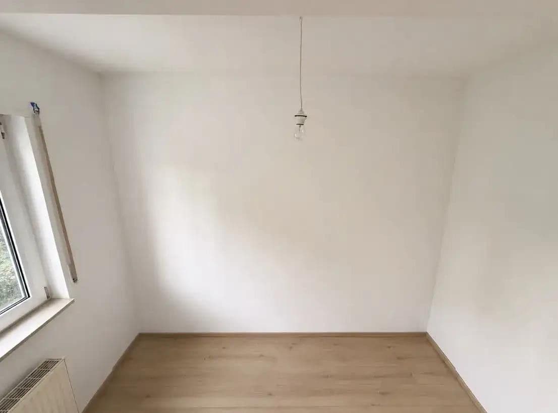 Pronájem bytu 1+kk 38 m², Schiersteiner Straße, Wiesbaden, Hessen Pronájem bytu 1+kk 38 m², Schiersteiner Straße, Wiesbaden, Hessen