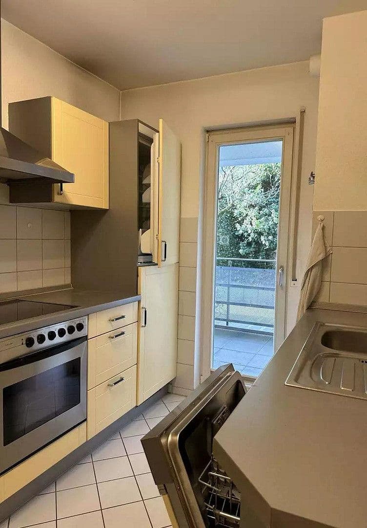 Pronájem bytu 2+1 71 m², Dorothenstrasse, Bad Homburg vor der Höhe, Hessen Pronájem bytu 2+1 71 m², Dorothenstrasse, Bad Homburg vor der Höhe, Hessen