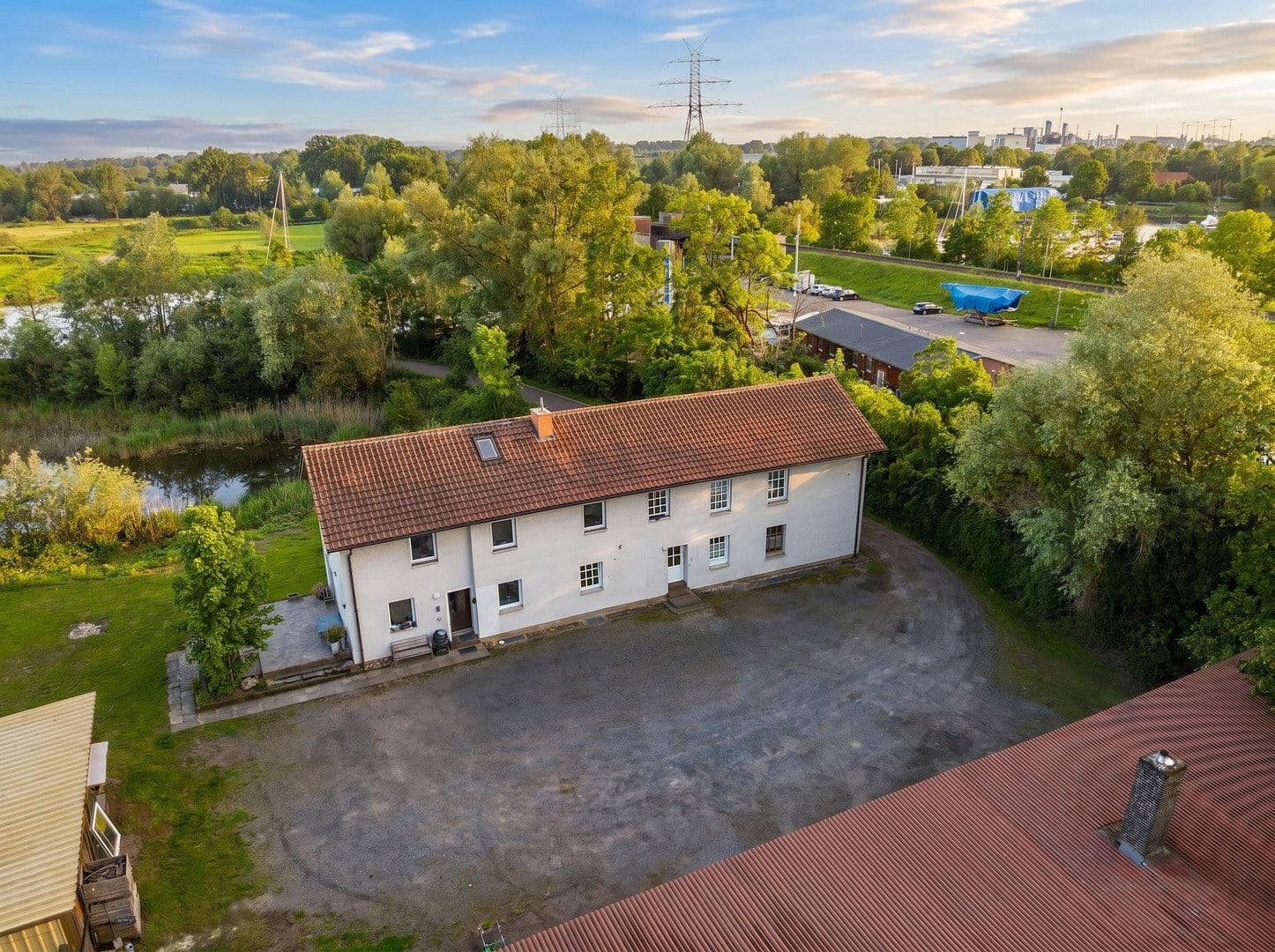 Prodej domu 316 m², pozemek 4.754 m², Butendiek 1, Stade, Dolní Sasko Prodej domu 316 m², pozemek 4.754 m², Butendiek 1, Stade, Dolní Sasko