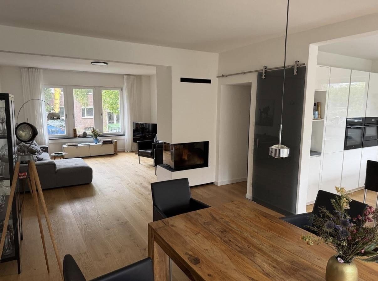 Prodej domu 190 m², pozemek 372 m², Münster, Severní Porýní-Vestfálsko Prodej domu 190 m², pozemek 372 m², Münster, Severní Porýní-Vestfálsko