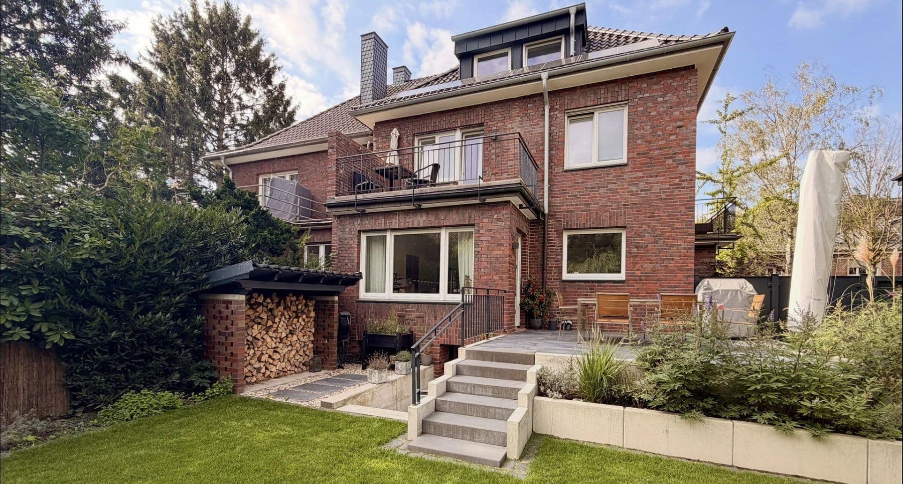 Prodej domu 190 m², pozemek 372 m², Münster, Severní Porýní-Vestfálsko Prodej domu 190 m², pozemek 372 m², Münster, Severní Porýní-Vestfálsko