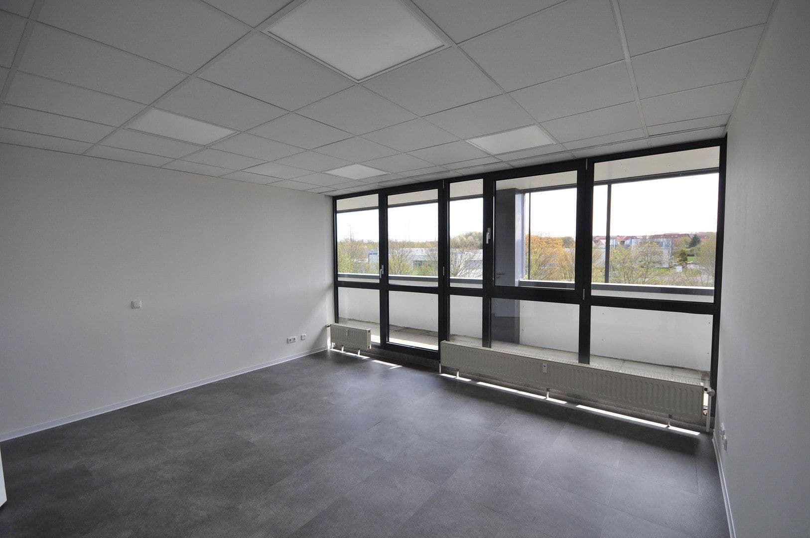 Pronájem kanceláře 300 m², Karl-Schurz-Straße, Paderborn, Severní Porýní-Vestfálsko Pronájem kanceláře 300 m², Karl-Schurz-Straße, Paderborn, Severní Porýní-Vestfálsko